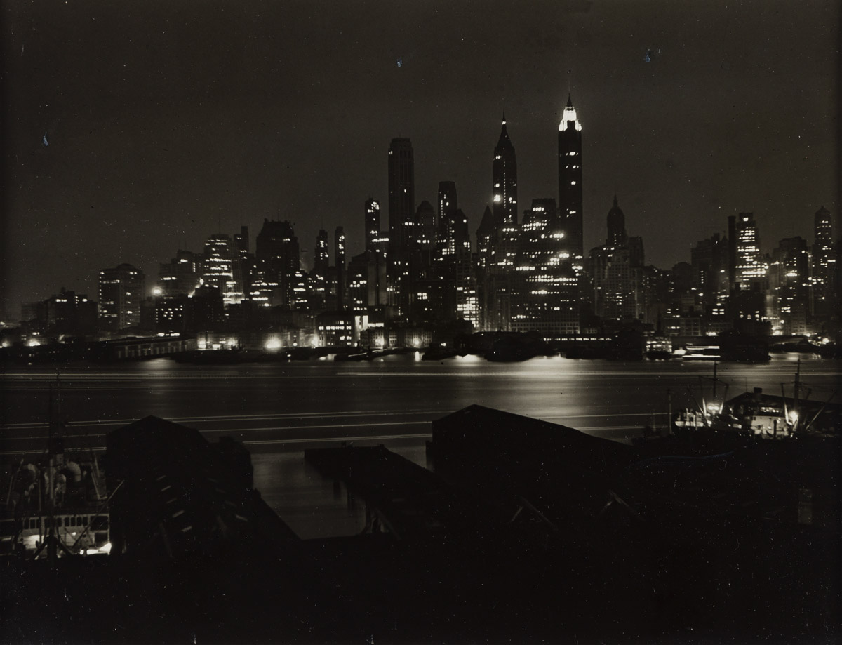 CARL MYDANS (1907-2004) Manhattan From Brooklyn Heights.